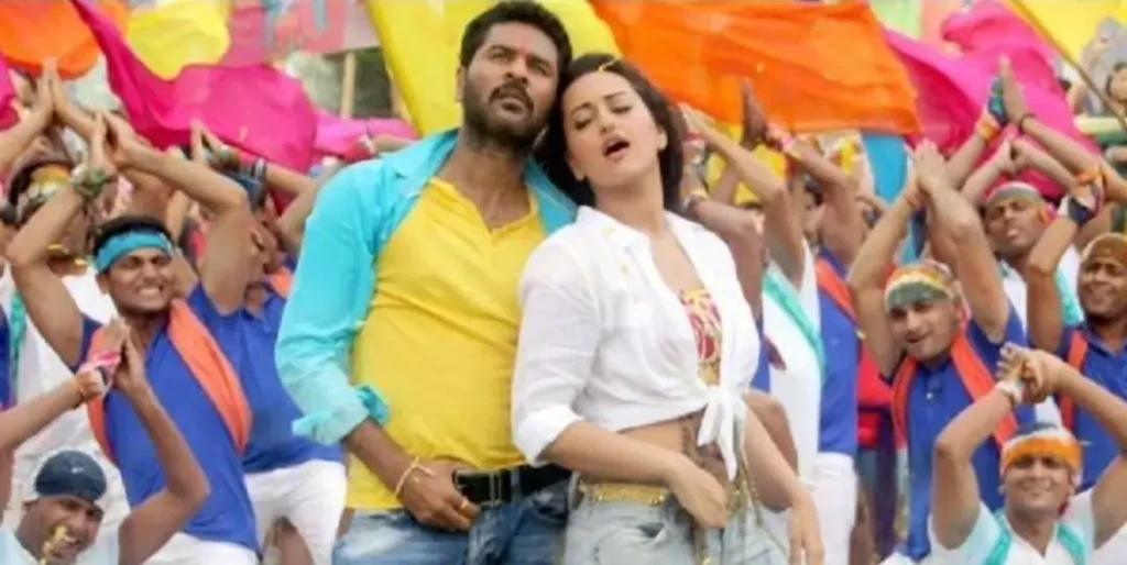 Akshay Kumar Movies,Akshay Kumar Upcoming Movies,अक्षय कुमार का संक्षिप्त जीवन परिचय,अक्षय कुमार की सर्वश्रेष्ठ 10 फिल्में (2000-2018),Akshay Kumar Akshay Kumar Movies