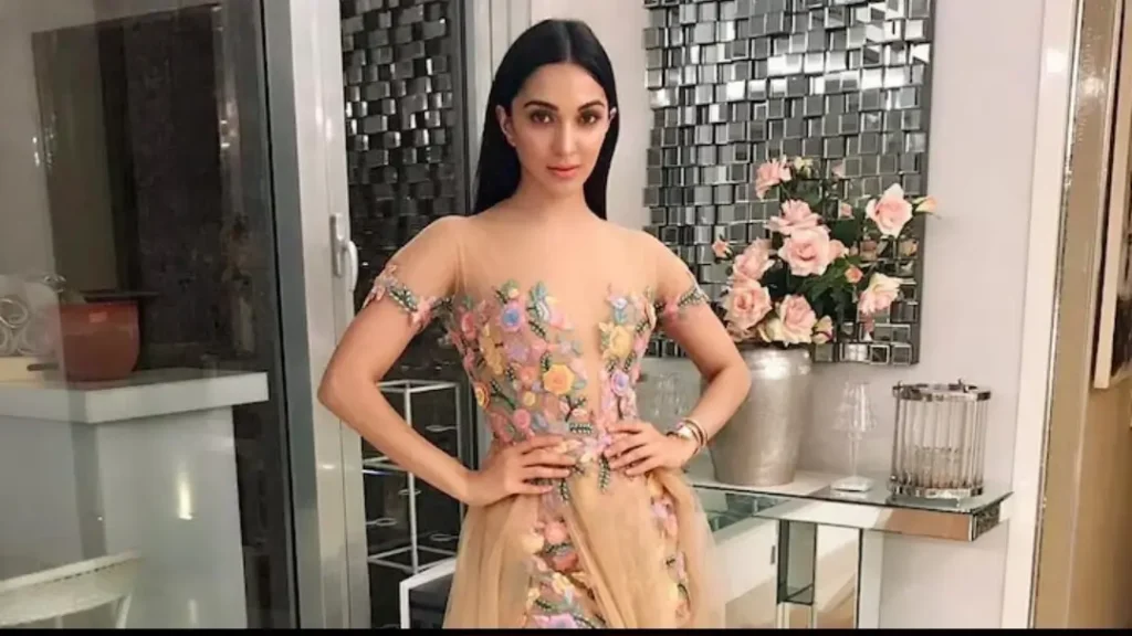 Kiara Advani Biography,Kiara Advani age,Kiara Advani Wedding,कियारा आडवाणी का परिवार,Kiara Advani Movie कियारा आडवाणी का जीवन परिचय