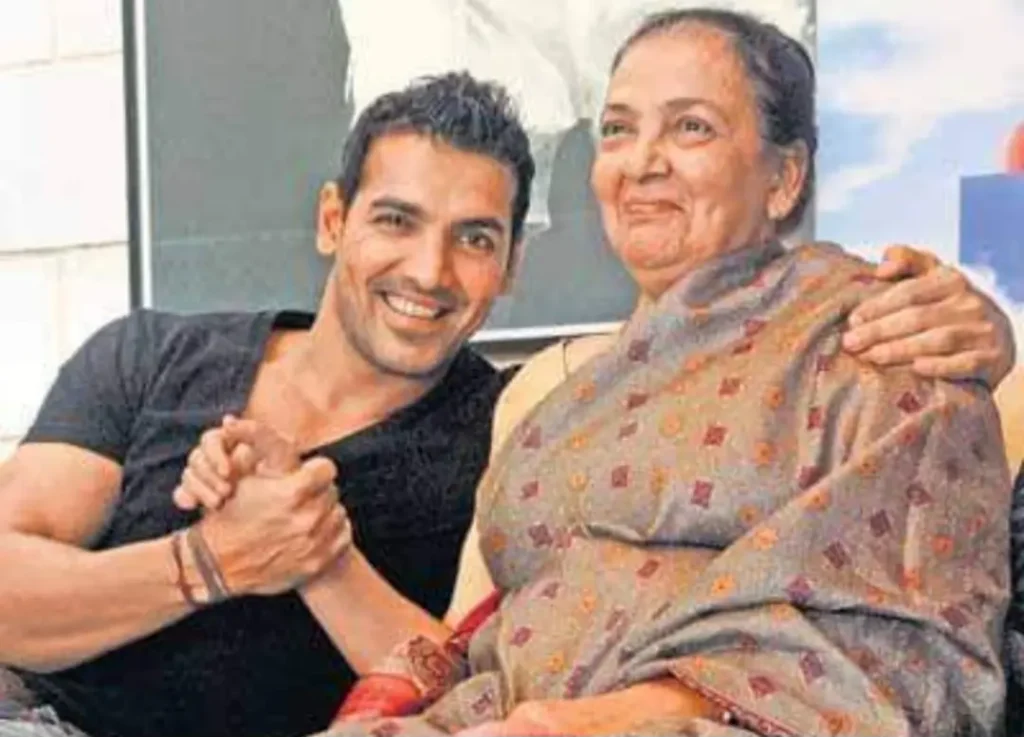 John Abraham Biography In Hindi,John Abraham age,जॉन अब्राहम की पत्नी कौन है,John Abraham Ki Movie List,John Abraham Net Worth John Abraham Biography In Hindi