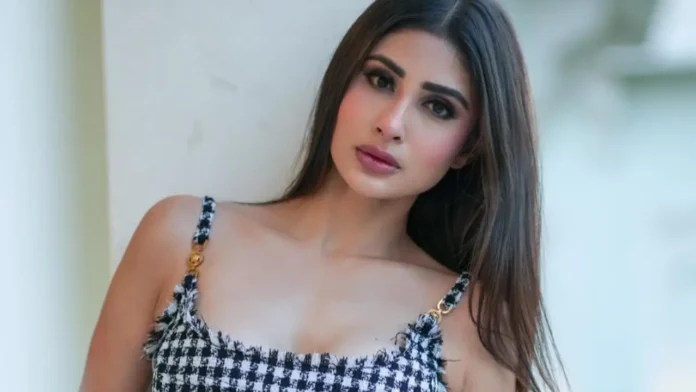 Mouni Roy Ka Jivan Parichay