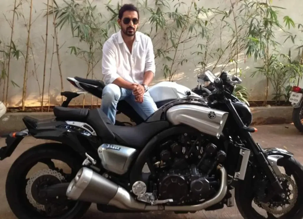 John Abraham Biography In Hindi,John Abraham age,जॉन अब्राहम की पत्नी कौन है,John Abraham Ki Movie List,John Abraham Net Worth John Abraham Biography In Hindi