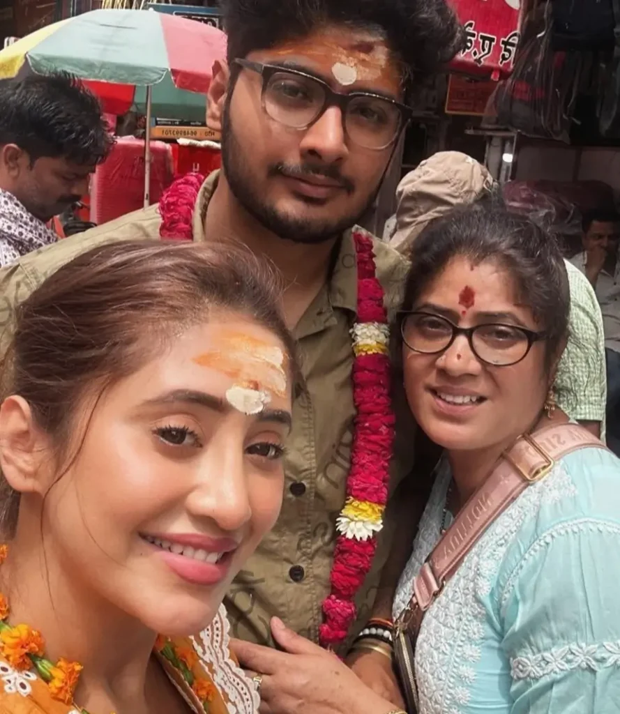 Shivangi Joshi Biography,Shivangi Joshi age,शिवांगी जोशी का परिवार,Shivangi Joshi Ka TV Serials List,शिवांगी जोशी का नेट वर्थ Shivangi Joshi Biography