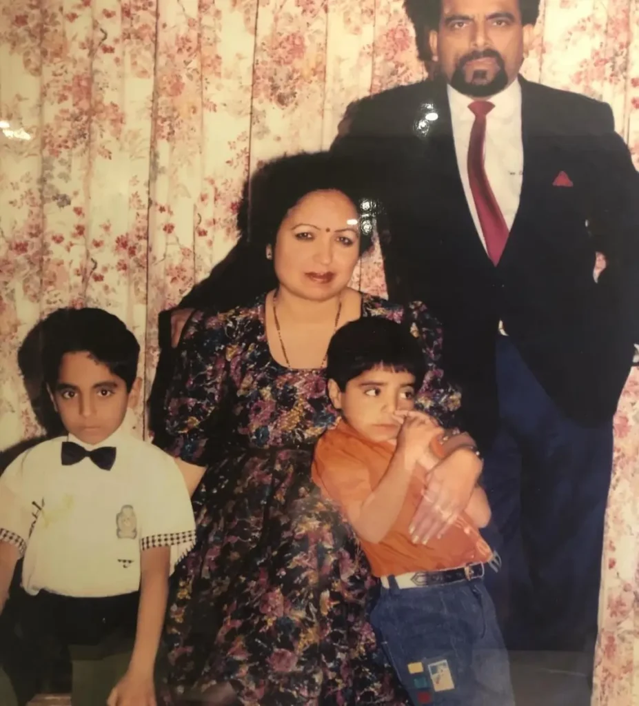 आयुष्मान खुराना का जीवन परिचय,Ayushmann Khurrana age,आयुष्मान खुराना की पत्नी कौन है?,आयुष्मान खुराना के Kid:,आयुष्मान खुराना की आने वाली फ़िल्म: Ayushmann Khurrana Biography In Hindi