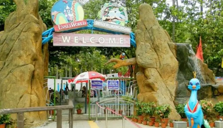 Best 10 Places to Visit In Mumbai,गेटवे ऑफ़ इंडिया,जुहू बीच,मरीन ड्राइव:,सिद्धिविनायक मंदिर: Best 10 Places to Visit In Mumbai