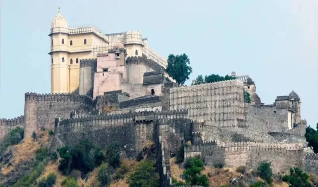 Rajasthan Top 10 Tourist places,जयपुर,उदयपुर,जैसलमेर,जोधपुर: Rajasthan Top 10 Tourist places