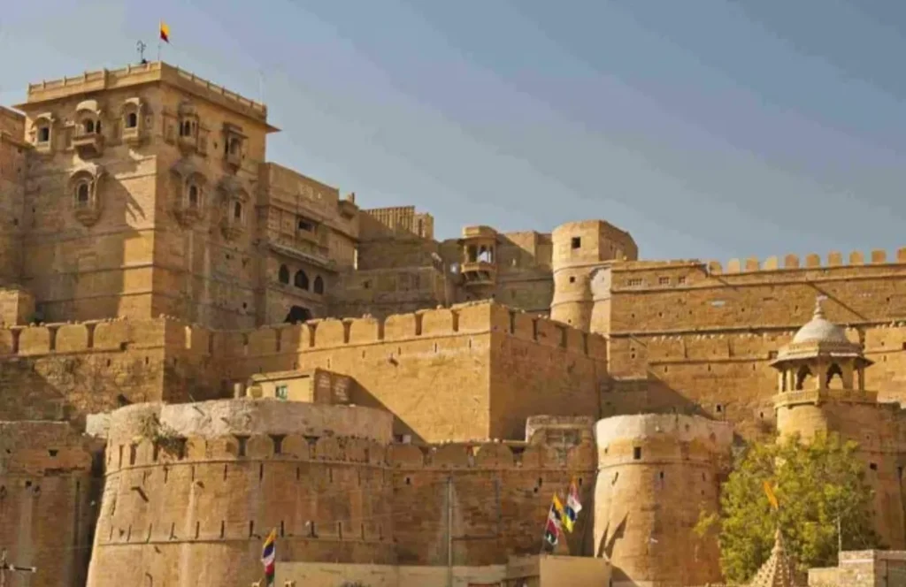 Rajasthan Top 10 Tourist places,जयपुर,उदयपुर,जैसलमेर,जोधपुर: Rajasthan Top 10 Tourist places