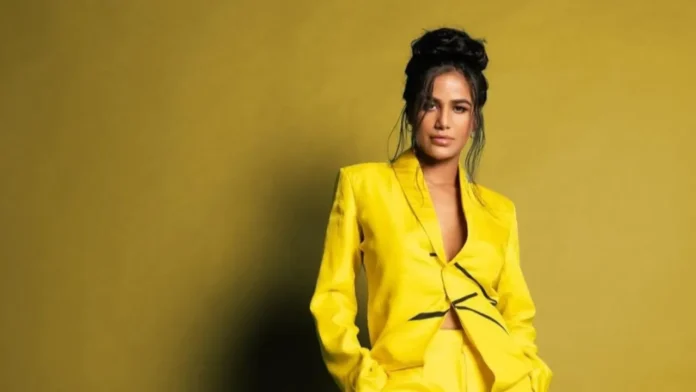 who is poonam pandey